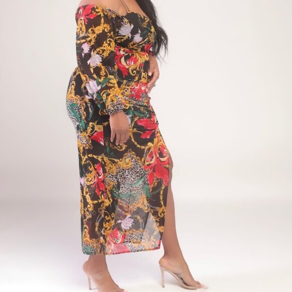 Plus Size Off-Shoulder Floral Maxi Dress - Picture 3 of 5